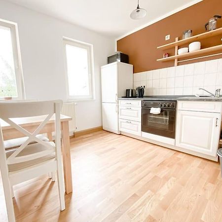 Schoene Ferienwohnung Mit Blick Ueber Stadtwald Leipzig Ngoại thất bức ảnh