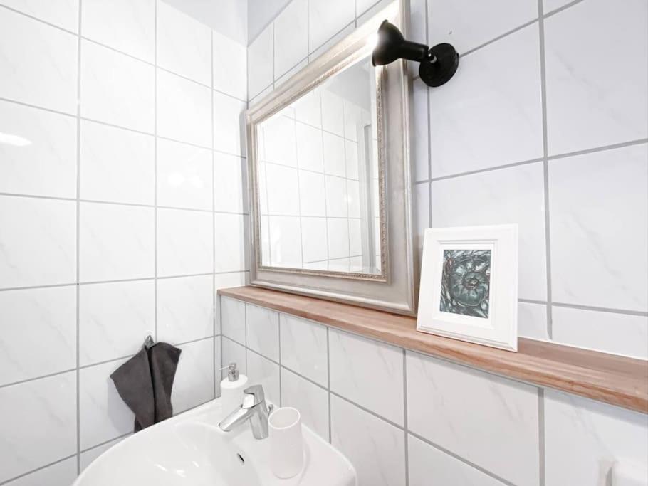Schoene Ferienwohnung Mit Blick Ueber Stadtwald Leipzig Ngoại thất bức ảnh